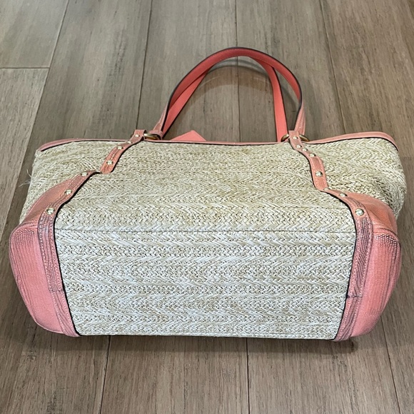 Coach straw and peach leather shoulder bag - Picture 5 of 10